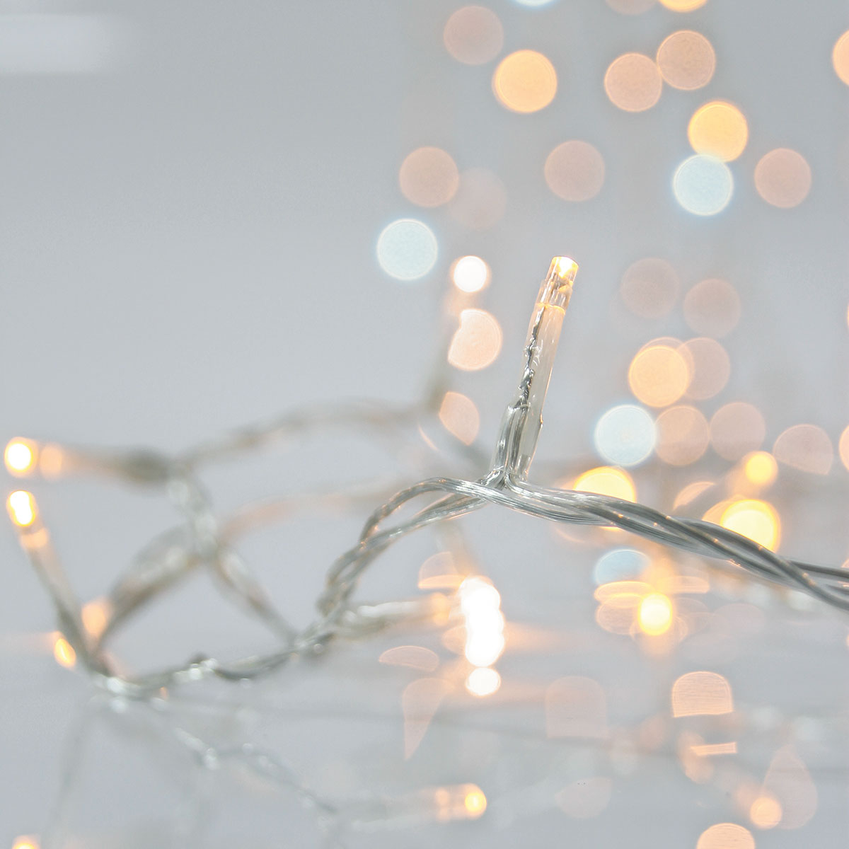 Χριστουγεννιάτικα Λαμπάκια 144 Led Βροχή 6μ Flash Θερμό & Ψυχρό Λευκό Επεκτεινόμενο Eurolamp 600-11364