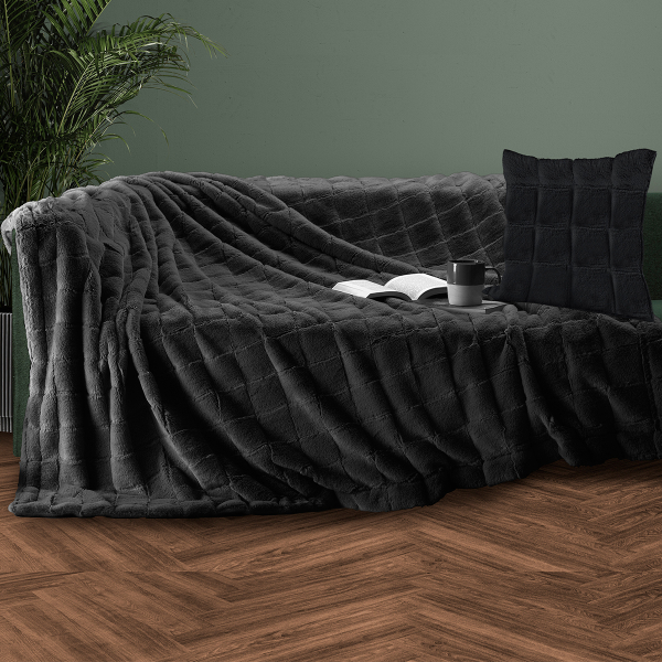 Ριχτάρι Καναπέ Τριθέσιου Γούνινο (180x300) + Γούνινη Διακοσμητική Μαξιλαροθήκη (50x50) Makis Tselios Nola Dark Grey