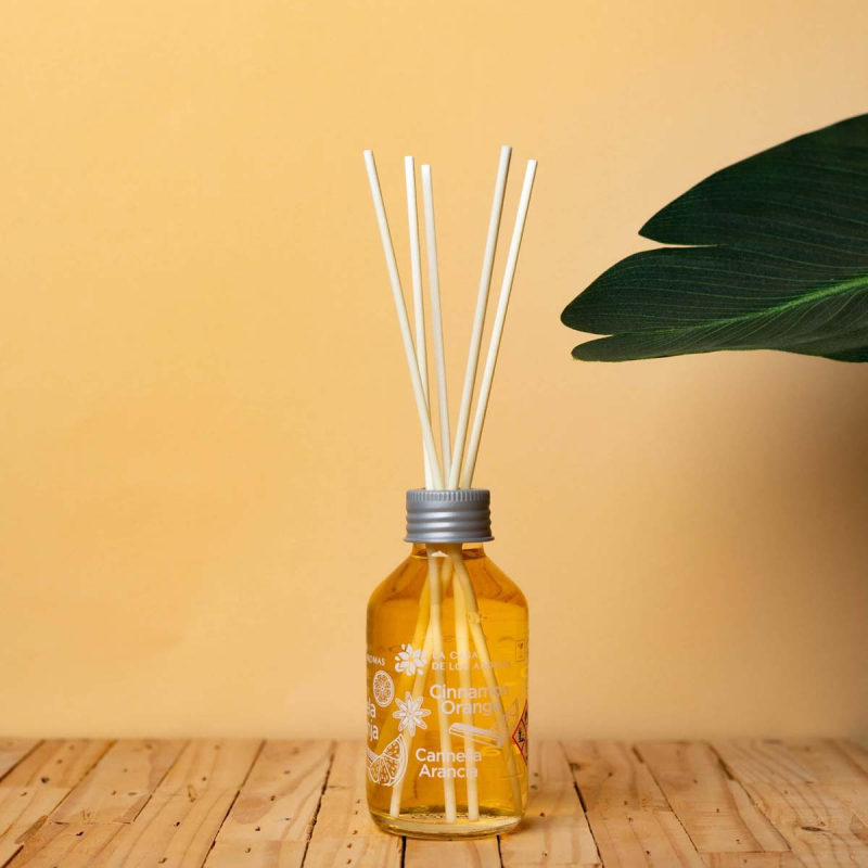 Αρωματικό Χώρου 100ml Με Στικς La Casa De Los Aromas 048167 Κανέλα/Πορτοκάλι