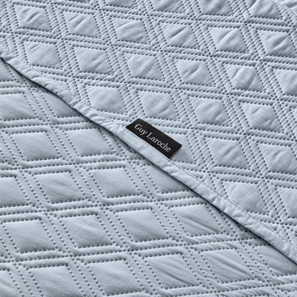 Κουβερλί Υπέρδιπλο (220x240) + Διακοσμητική Μαξιλαροθήκη Guy Laroche Tempest Blue