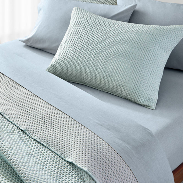 Κουβερλί Υπέρδιπλο (220x240) + Διακοσμητική Μαξιλαροθήκη Guy Laroche Idol Mint