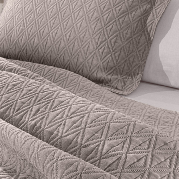 Κουβερτόριο Υπέρδιπλο (245x260) Guy Laroche Oasis Wenge