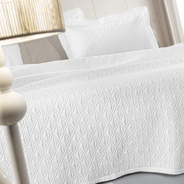 Κουβερτόριο Υπέρδιπλο (245x260) Guy Laroche Oasis White