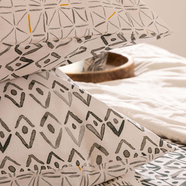 Παπλωματοθήκη King Size (260x240) + Διακοσμητικές Μαξιλαροθήκες A-S Aquar 204491