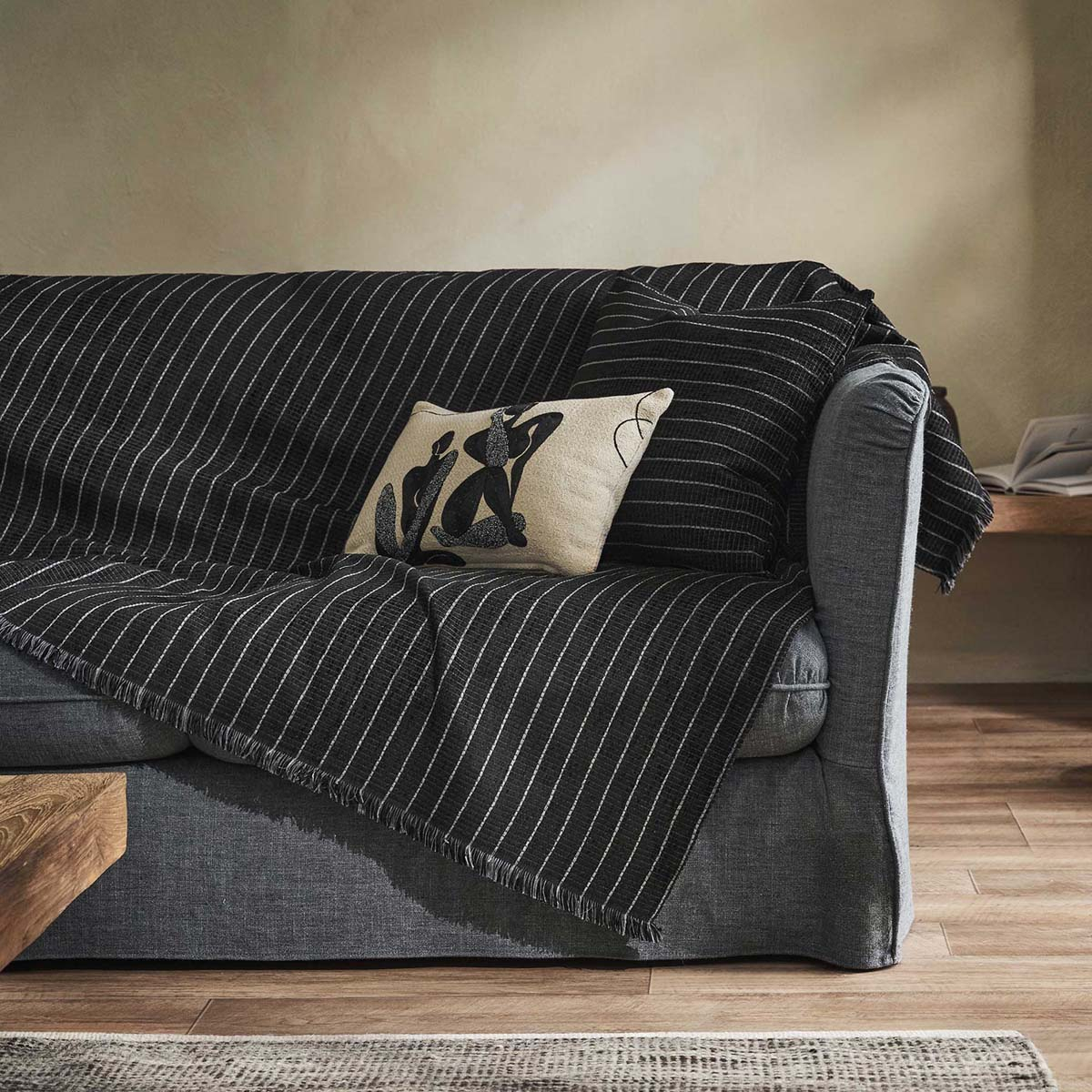 Gofis Home Ριχτάρι Πολυθρόνας (180x180) Gofis Home Thyra Black Board 273/14