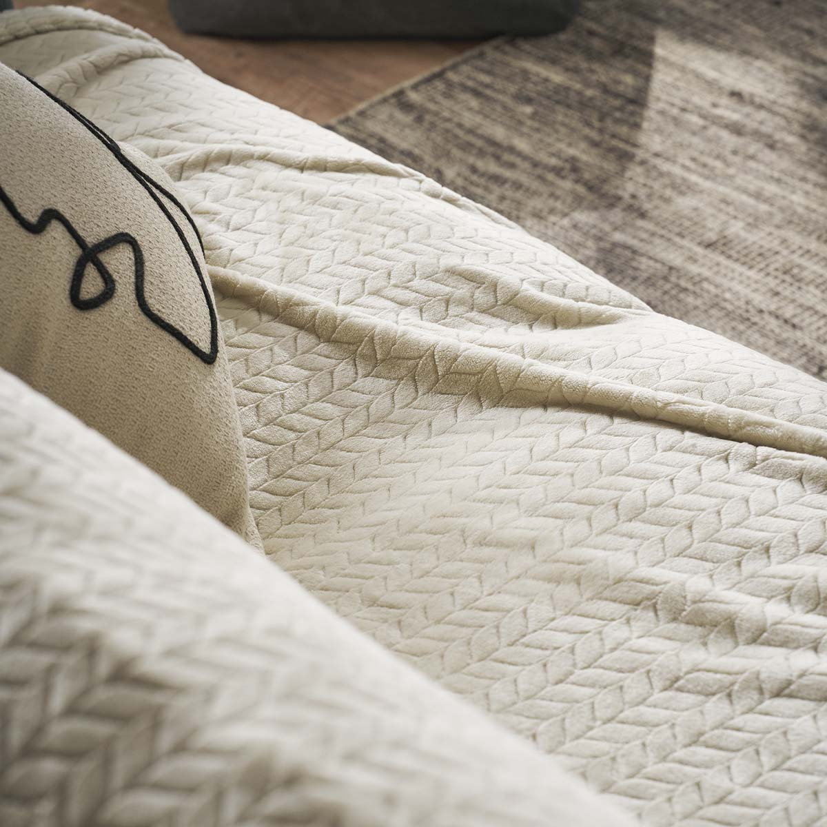 Ριχτάρι Πολυθρόνας Fleece (190X190) Gofis Home Julien Cotton Beige 114 05 Λευκά Είδη Σαλονιού Ριχτάρια Καναπέ Spitishop
