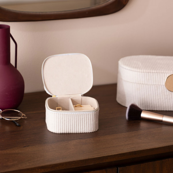 Μπιζουτιέρα Ταξιδίου (11x9x5.5) A-S Enya Beige 192948A