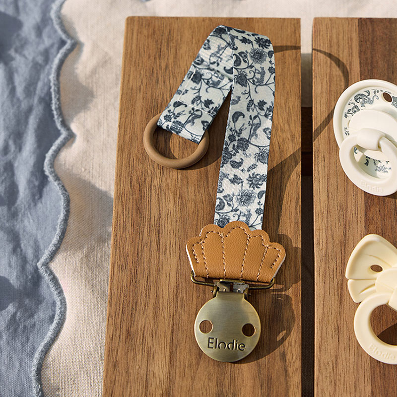 Κλιπ Πιπίλας Elodie Garden Leo Toile BR79324