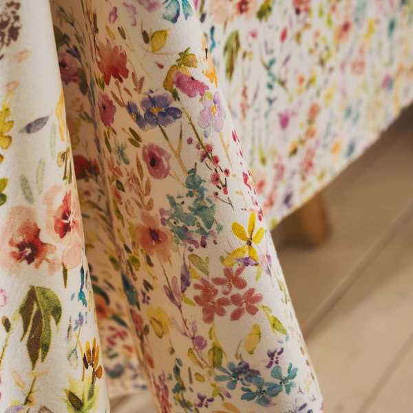 Αλέκιαστο Τραπεζομάντηλο (135x135) Gofis Home Vivienne 315