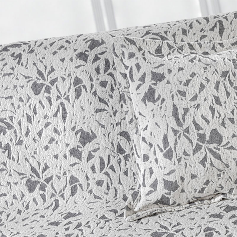 Ριχτάρι Πολυθρόνας (180X145) Guy Laroche Blossom Smoke Home Λευκά Είδη Σαλονιού Ριχτάρια Καναπέ Spitishop