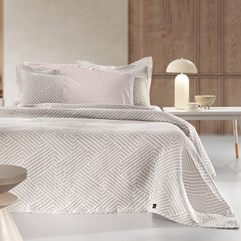 Κουβερτόριο Υπέρδιπλο (245x260) Guy Laroche Lupo Beige - White