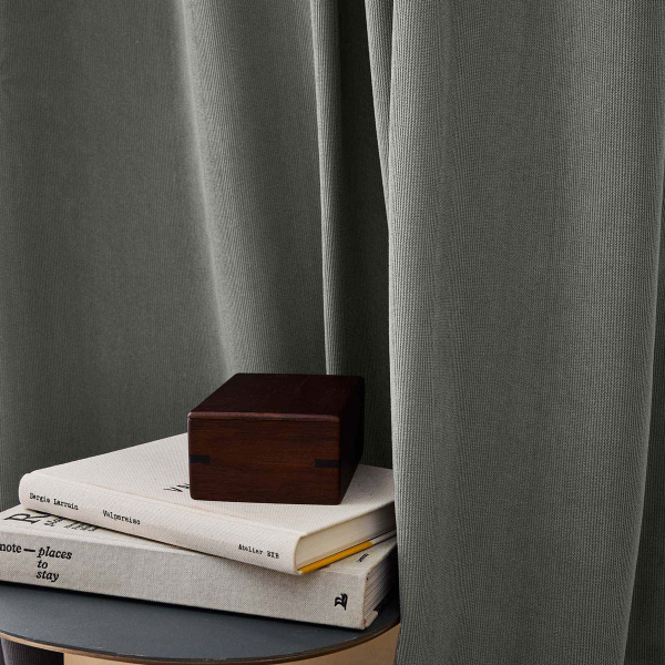 Θερμομονωτική Κουρτίνα Βελουτέ (140x260) Με Τρουκς L-C Madison Anthracite 1612800