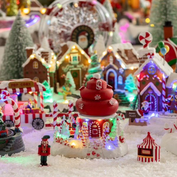 Χριστουγεννιάτικο Χωριό Με Led & Κίνηση (17.5x14x17.8) F-R Cupcake Village 199711