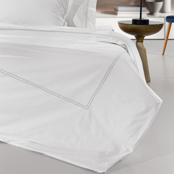 Παπλωματοθήκη Υπέρδιπλη (225x245) Guy Laroche Nice White - L. Silver