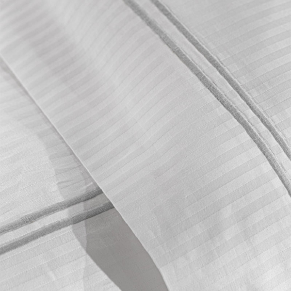 Παπλωματοθήκη Υπέρδιπλη (225x245) Guy Laroche Nice White - L. Silver