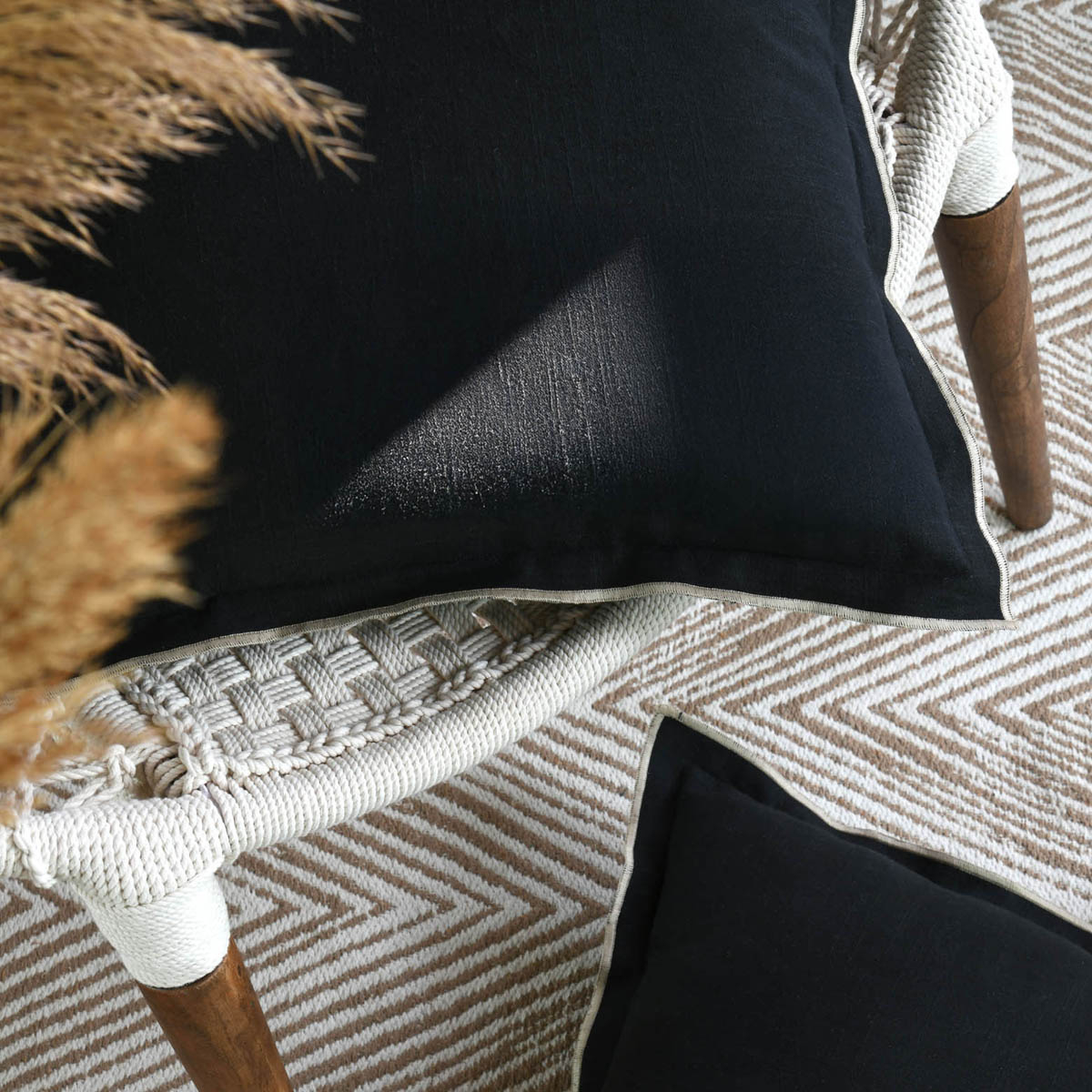 Διακοσμητικό Μαξιλάρι (40X60) S-F Helios Black C1D092006 Home Λευκά Είδη Σαλονιού Μαξιλάρια Διακοσμητικά Spitishop