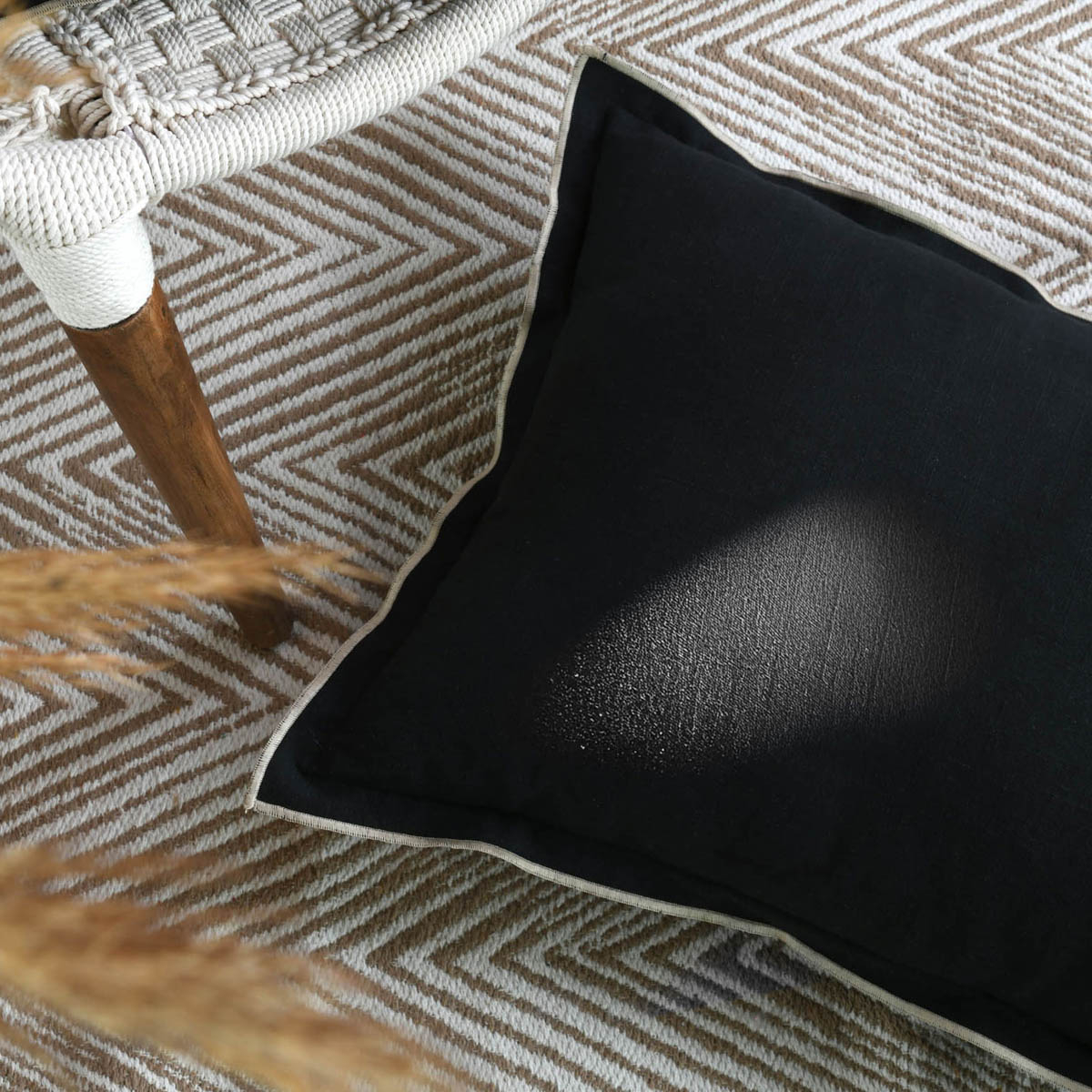 Διακοσμητικό Μαξιλάρι (45X45) S-F Helios Black C2D092006 Home Λευκά Είδη Σαλονιού Μαξιλάρια Διακοσμητικά Spitishop