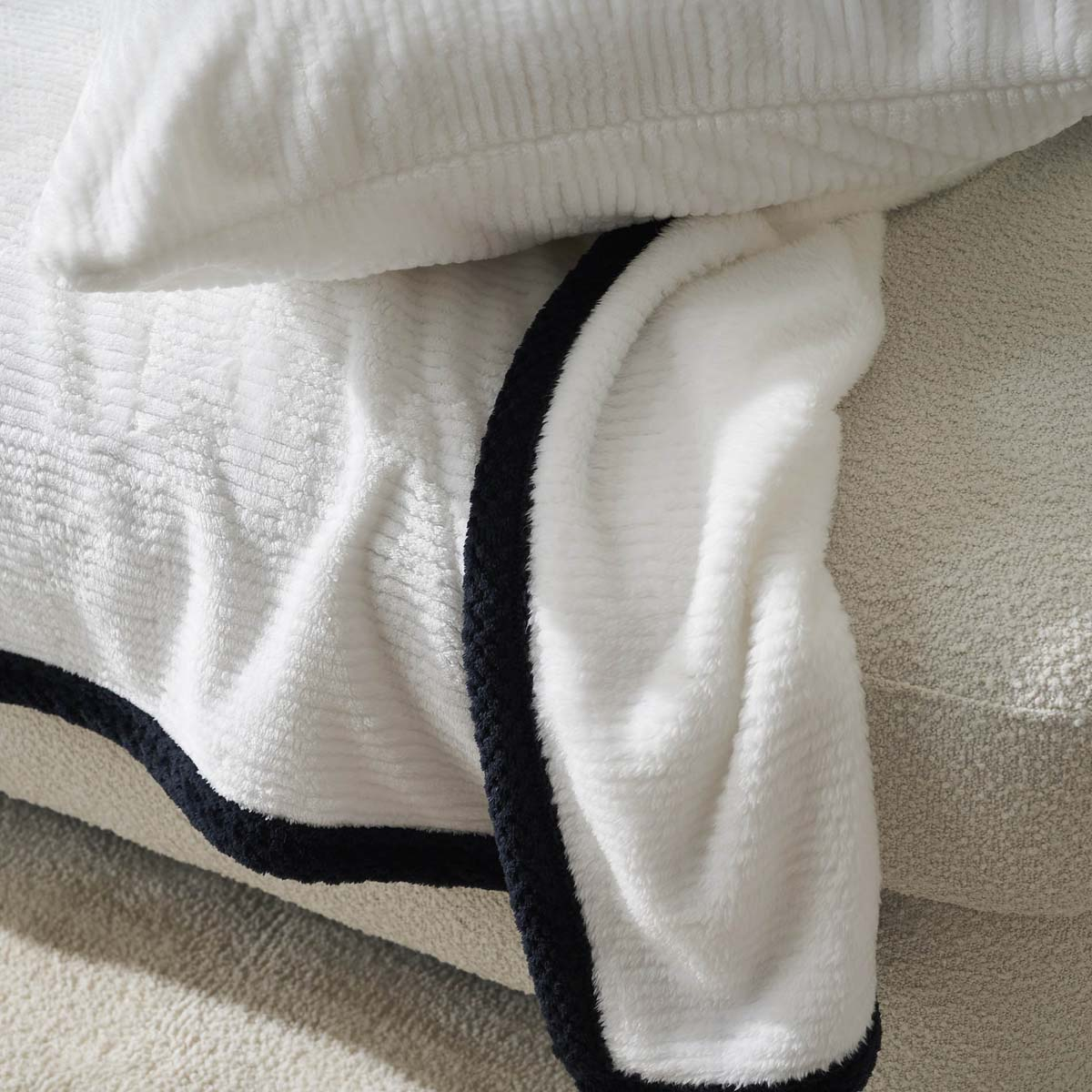 Ριχτάρι Καναπέ Τριθέσιου (180X300) Gofis Home Polar White 109 16 Λευκά Είδη Σαλονιού Ριχτάρια Spitishop