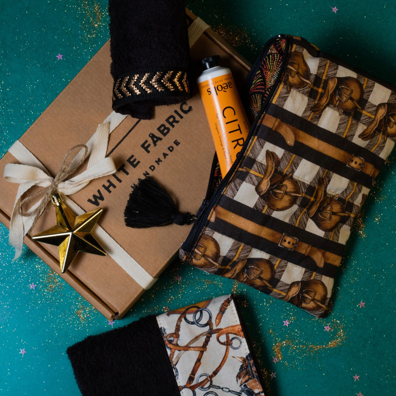 Σετ Δώρου Λαβέτες + Νεσεσέρ (Σετ 3τμχ) White Fabric Horsie