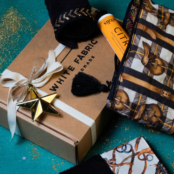 Σετ Δώρου Λαβέτες + Νεσεσέρ (Σετ 3τμχ) White Fabric Horsie