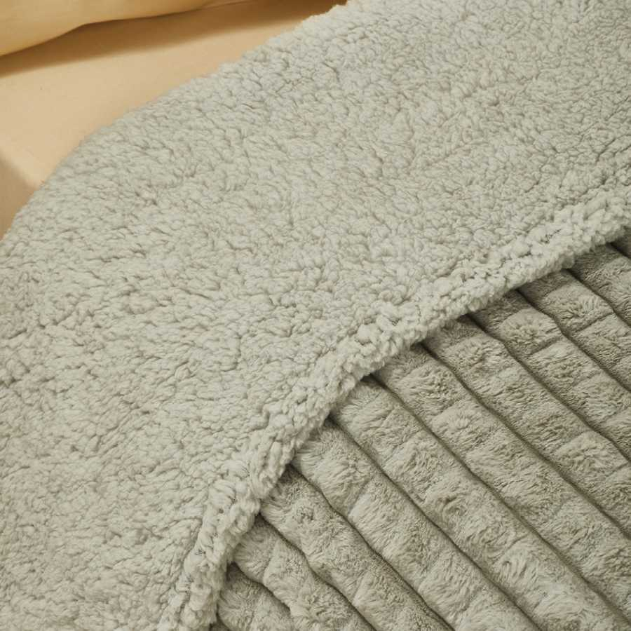 Κουβέρτα Fleece Υπέρδιπλη με Γουνάκι (220X240) Whitegg Kb130 Home Λευκά Είδη Κρεβατοκάμαρας Κουβέρτες Υπέρδιπλες Spitishop