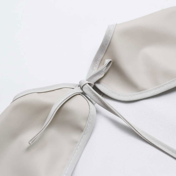 Σαλιάρα Με Μανίκια 6+ Μηνών (40x30) Trois Kilos Sept Εκρού 55-8085423