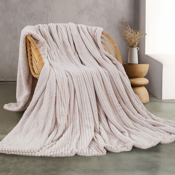 Κουβέρτα Fleece Υπέρδιπλη Με Γουνάκι (220x240) Rythmos Jollein