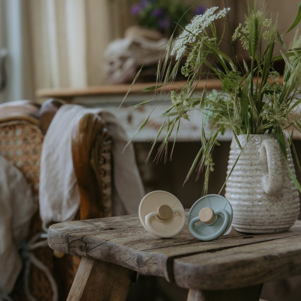 Πιπίλες Σιλικόνης Φυσιολογικές 6Μ+ (Σετ 2τμχ) Frigg Little Viking Sage/Cream