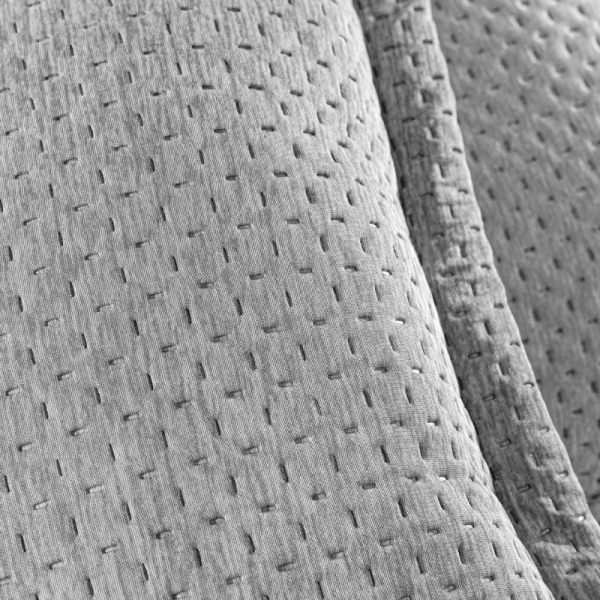 Ριχτάρι Καναπέ Τριθέσιου (170x300) + Διακοσμητική Μαξιλαροθήκη (45x45+3) Guy Laroche Cooling Silver Με Δροσιστική Τεχνολογία