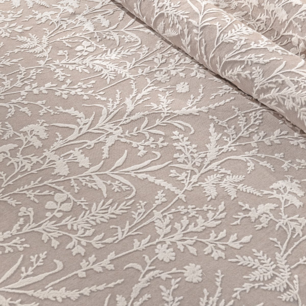 Κουβερτόριο King Size (260X250) 2 Όψεων Guy Laroche Bouquet Mocca Home Λευκά Είδη Κρεβατοκάμαρας Κουβέρτες Κουβερτόρια - Ριχτάρια Κρεβατιού Υπέρδιπλα 