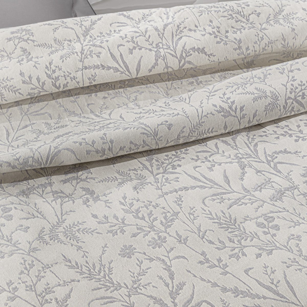 Κουβερτόριο King Size (260X250) 2 Όψεων Guy Laroche Bouquet Smoke Home Λευκά Είδη Κρεβατοκάμαρας Κουβέρτες Κουβερτόρια - Ριχτάρια Κρεβατιού Υπέρδιπλα 