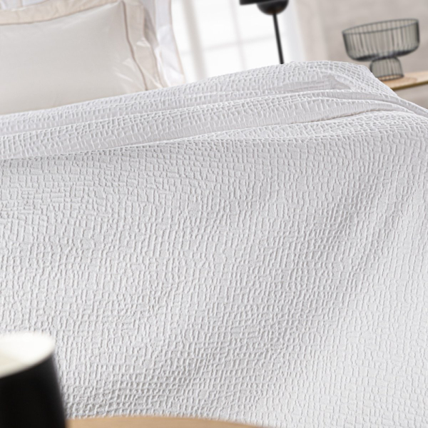 Κουβερτόριο King Size (260x250) Guy Laroche Luna White