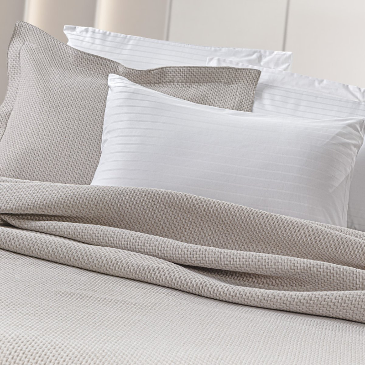 Κουβερτόριο Ημίδιπλο (180X260) Guy Laroche Slalom Linen Home Λευκά Είδη Κρεβατοκάμαρας Κουβέρτες Κουβερτόρια - Ριχτάρια Κρεβατιού Μονά Spitishop