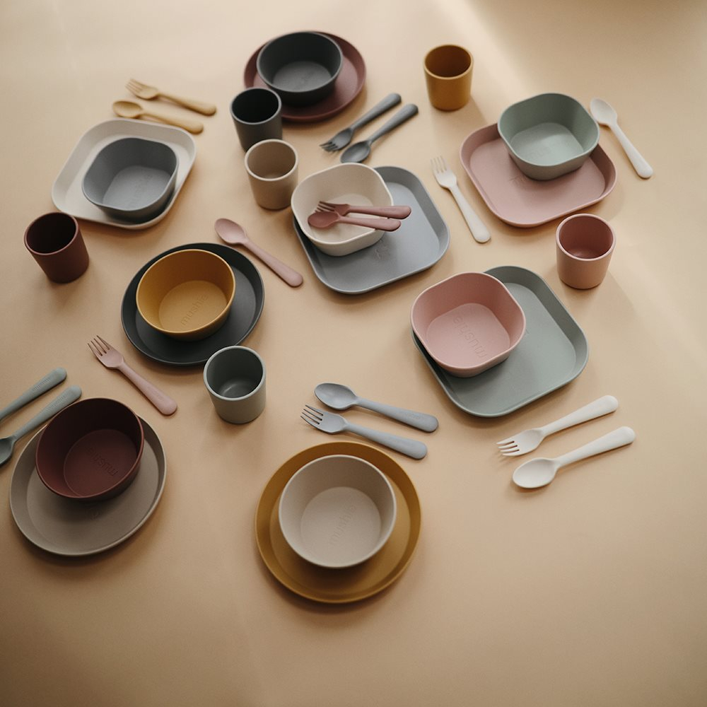 Πιάτα (Σετ 2Τμχ) Mushie Mustard 66-2305117 Home Παιδικά Είδη Φαγητού & Αξεσουάρ Σερβιρίσματος Spitishop