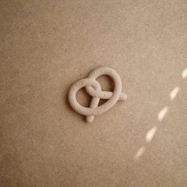 Μασητικό Mushie Pretzel 66-2560454