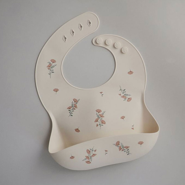 Σαλιάρα Σιλικόνης 6+ Μηνών (24.1x28) Mushie Pink Flowers 66-2500552