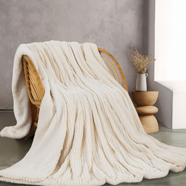 Κουβέρτα Fleece Υπέρδιπλη Με Γουνάκι (220x240) Rythmos Jollein