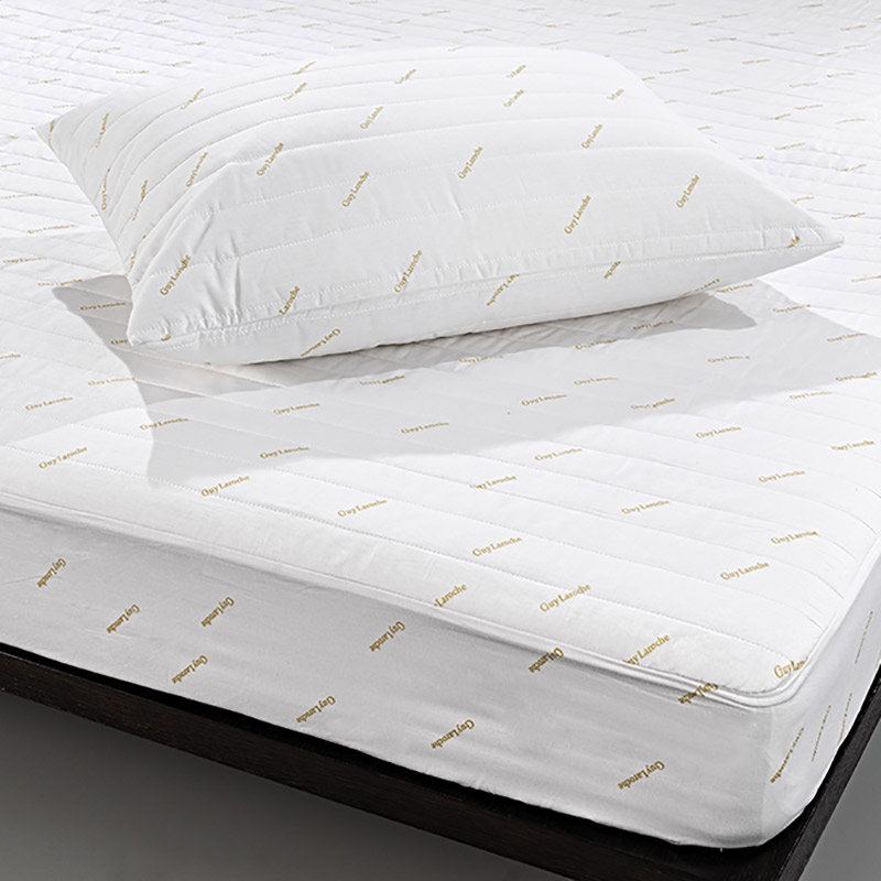 Κάλυμμα Στρώματος Υπέρδιπλο Καπιτονέ Guy Laroche