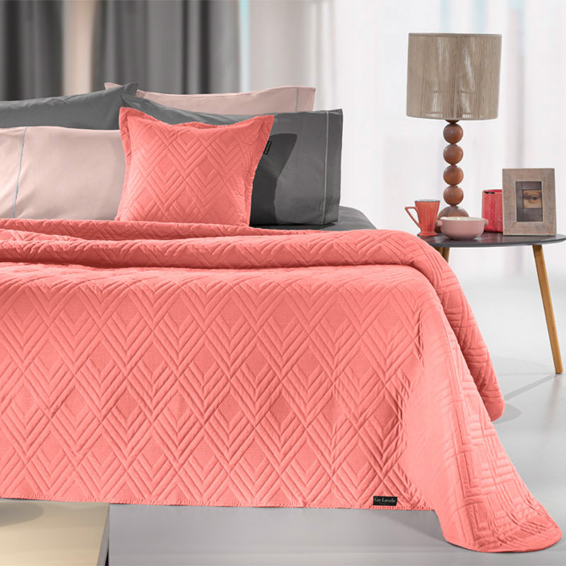 Κουβερλί Υπέρδιπλο (220x240) + Διακοσμητική Μαξιλαροθήκη Guy Laroche Curves Coral