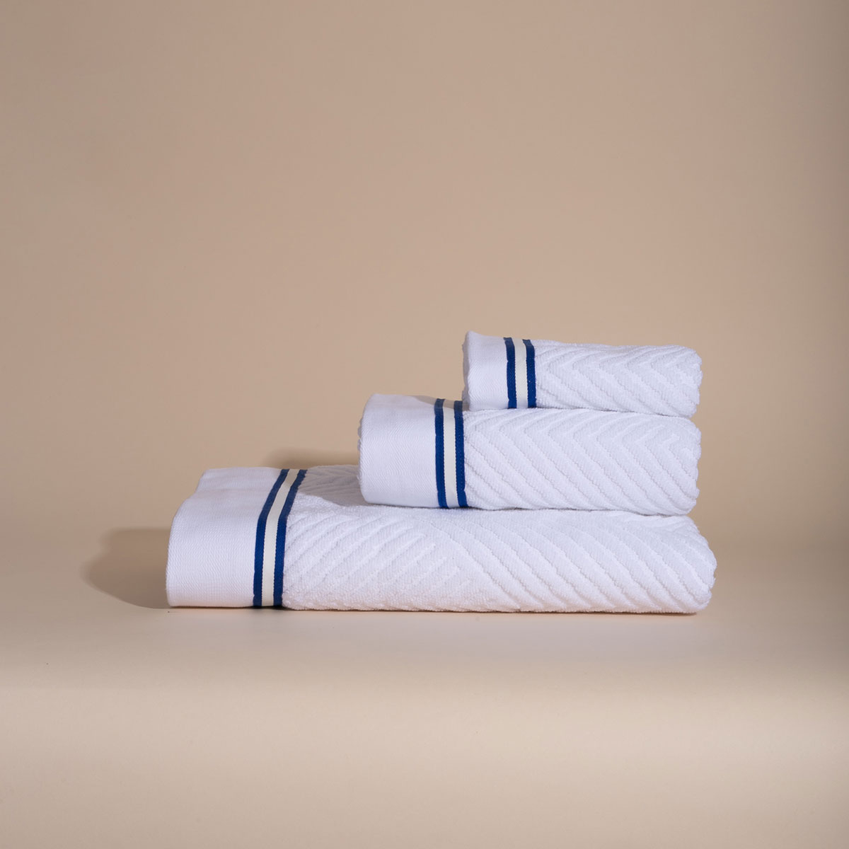 Πετσέτα Προσώπου (50×100) White Fabric Navy Line White 550gsm