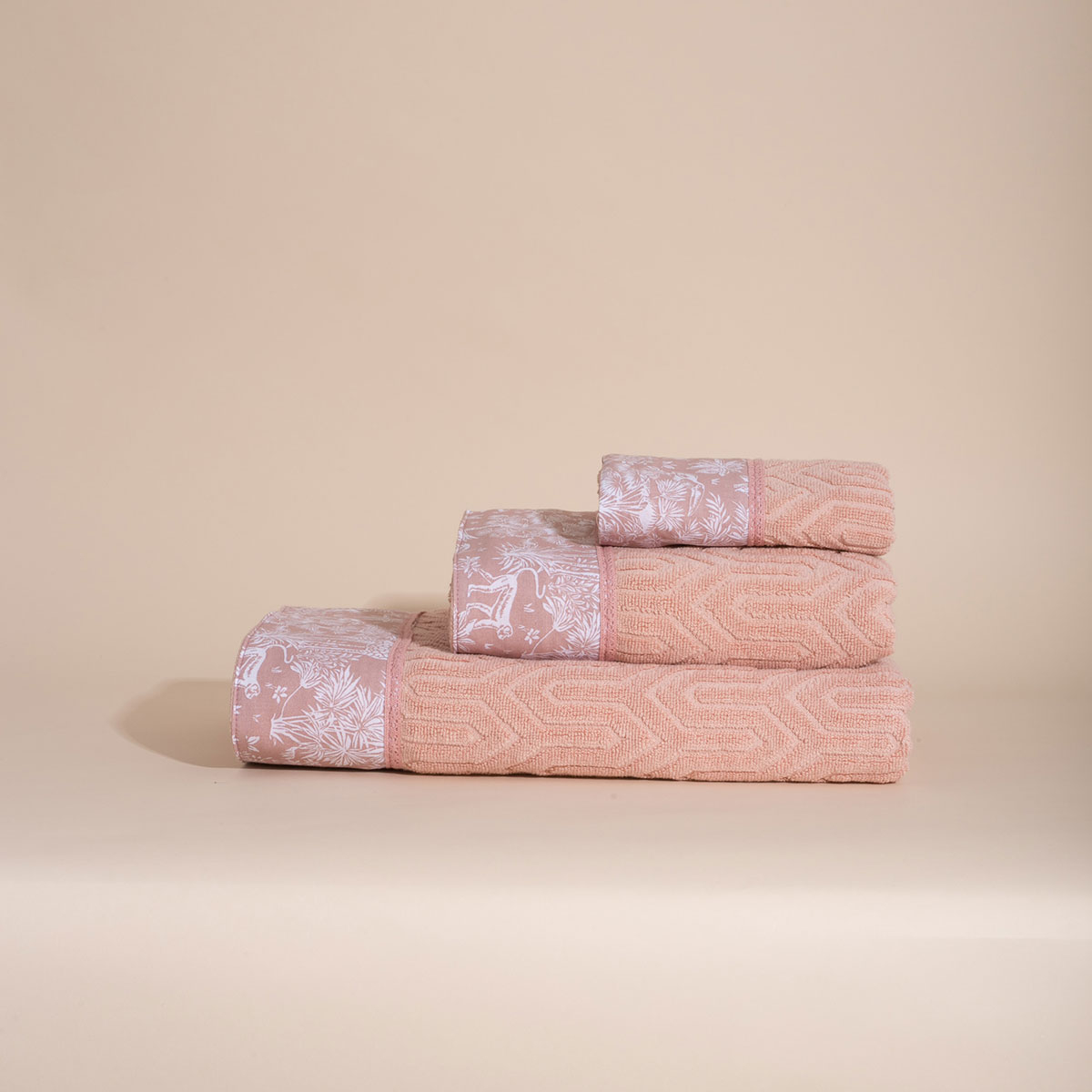 Πετσέτα Σώματος (80x150) White Fabric Layla Pink 550gsm