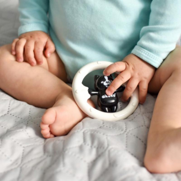 Κουδουνίστρα Akuku Αρκουδάκι Μαύρο/Λευκό A0467