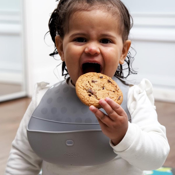 Σαλιάρες Σιλικόνης 4+ Μηνών (21.8x3.2x30.5) & Κουτάλι Σετ 3τμχ Bbluv B0183-L Lime/Grey