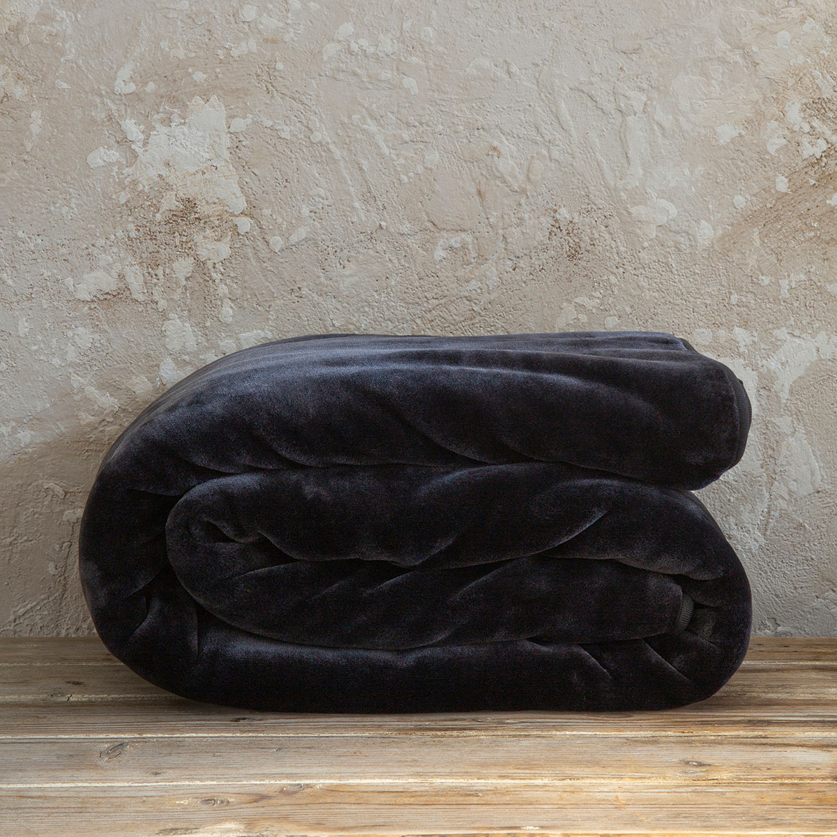 Κουβέρτα Βελουτέ Υπέρδιπλη (220X240) Nima Bed Linen Coperta Black Home Λευκά Είδη Κρεβατοκάμαρας Κουβέρτες Υπέρδιπλες Spitishop