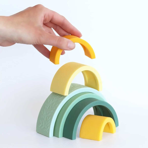 Πυραμίδα Στοίβαξης Α Little Lovely Company Rainbow Sage SISTSA02