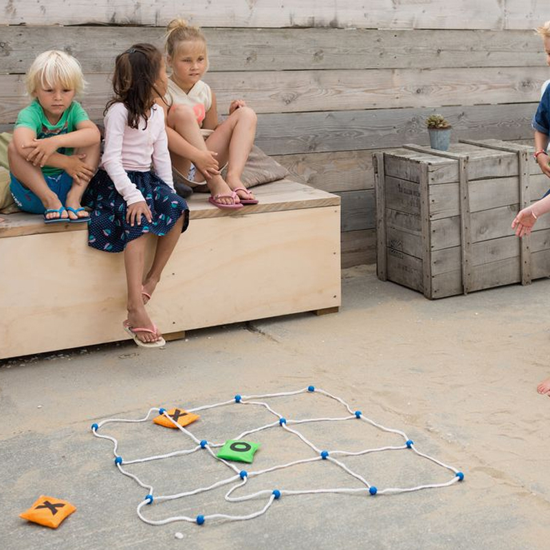 Παιχνίδι Γίγας Bs Toys Τρίλιζα Στο Πάτωμα