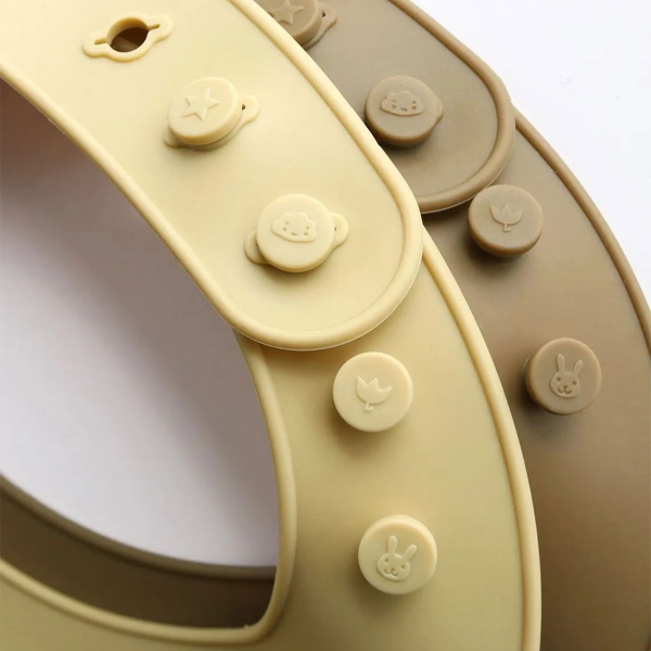 Σαλιάρες Σιλικόνης 4+ Μηνών (Σετ 2τμχ) Α Little Lovely Company Dinosaurs SBDIGR02