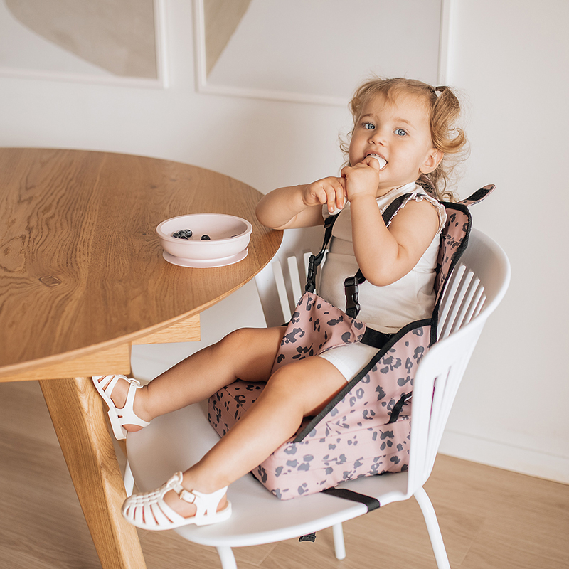 Μπολ Σιλικόνης Minene Silicone Bowl Rose Home Παιδικά Είδη Φαγητού & Αξεσουάρ Σερβιρίσματος Spitishop