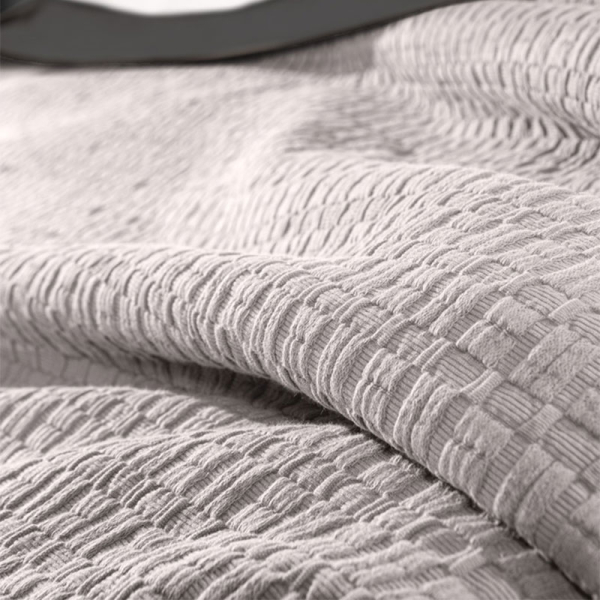 Κουβερτόριο Υπέρδιπλο (240x260) Guy Laroche Nikki Platinum