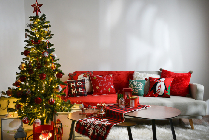 Spitilook: Γιορτινό κόκκινο στο σαλόνι!